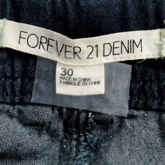 "Forever 21" woman's jean  shorts - Picture 5 of 6